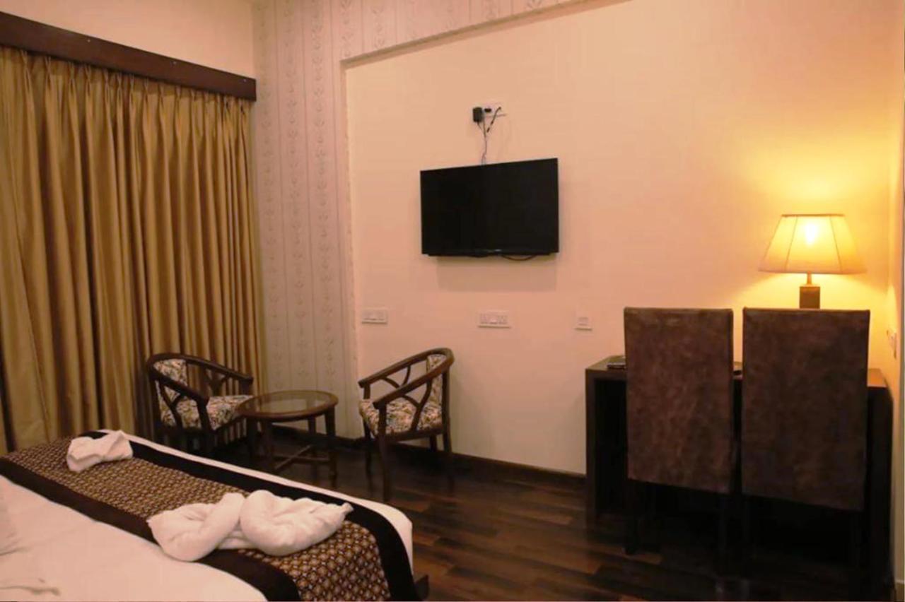 Hotel Citi Inn Grande Zirakpur Ngoại thất bức ảnh