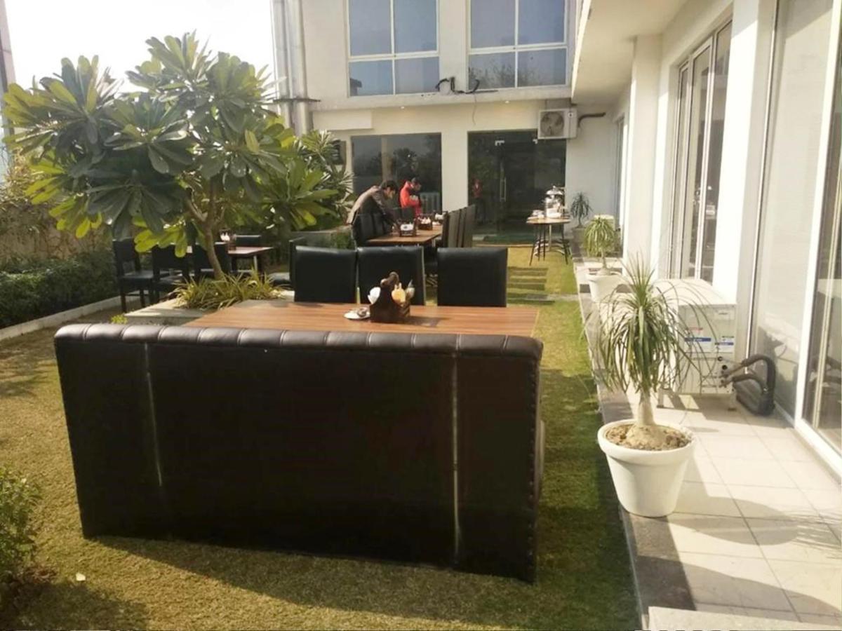 Hotel Citi Inn Grande Zirakpur Ngoại thất bức ảnh