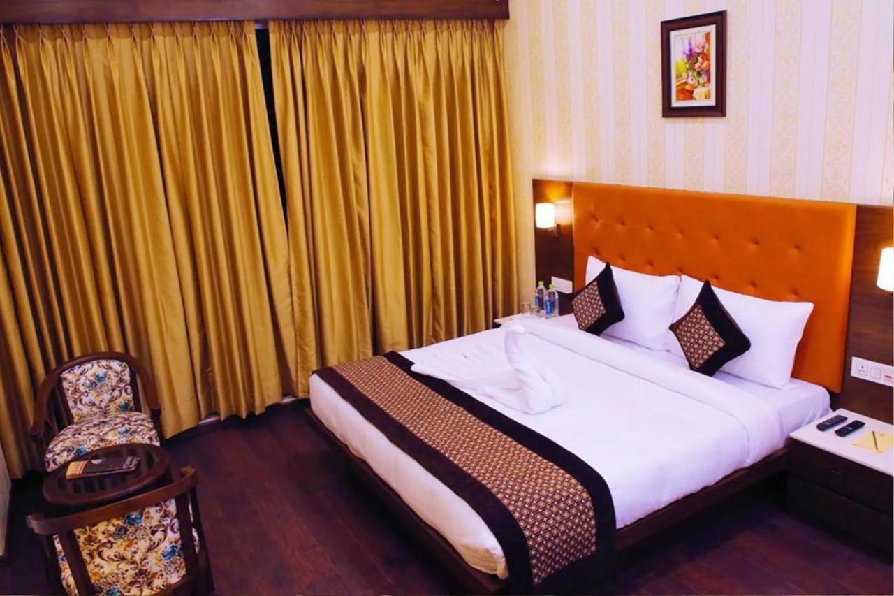 Hotel Citi Inn Grande Zirakpur Ngoại thất bức ảnh