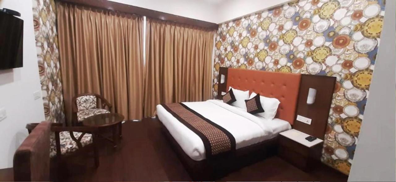 Hotel Citi Inn Grande Zirakpur Ngoại thất bức ảnh