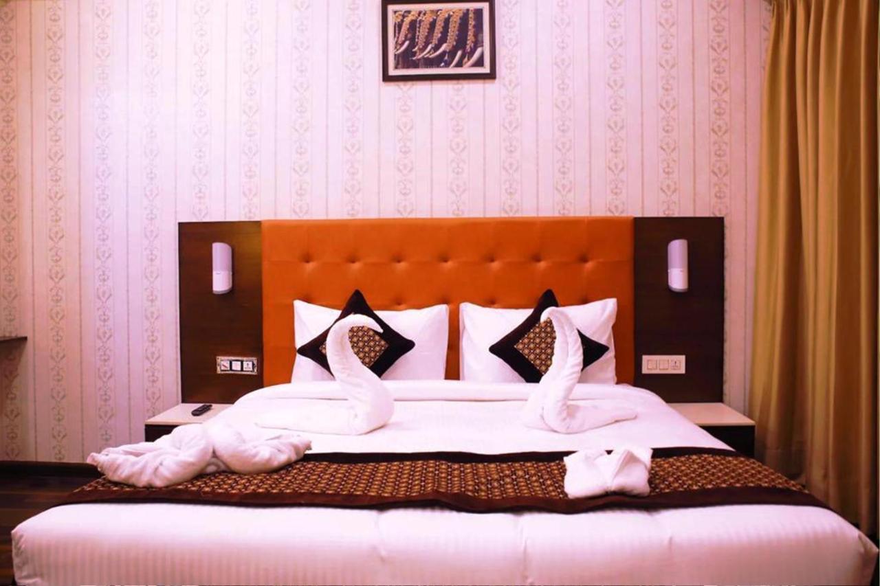 Hotel Citi Inn Grande Zirakpur Ngoại thất bức ảnh